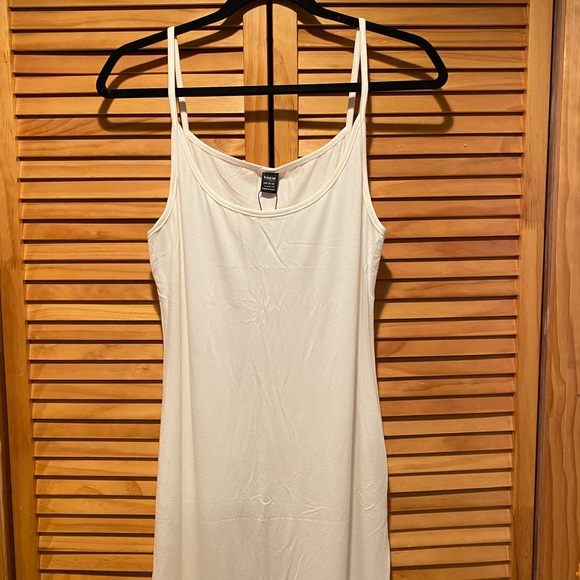 White Bodycon Dress - Picture 5 of 7